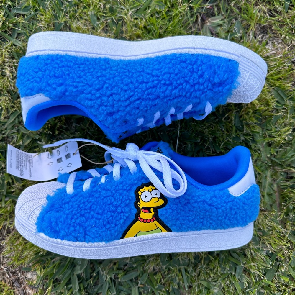 Adidas Kids Superstar The Simpsons Marge Simpson Sneakers size 2.5